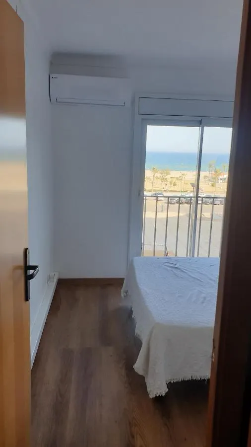 Les Vagues Au Balcon Apartamento Ampuriabrava