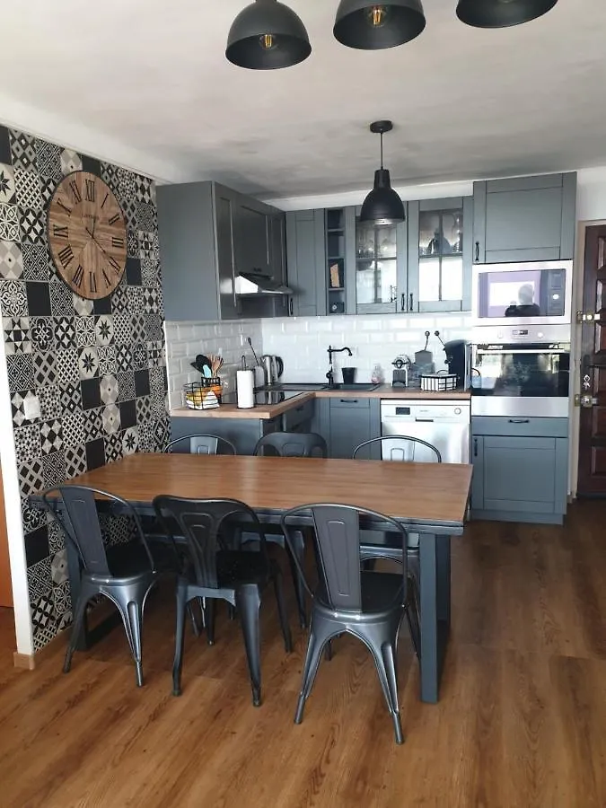 Apartmán Les Vagues Au Balcon Empuriabrava 0*,  Španělsko